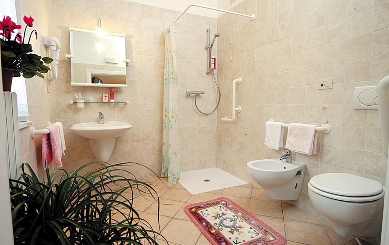 Casa Vacanze Provenzale Torre Pellice Szoba fotó